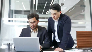 Brainstorming With AI: Hacks For Unlimited Ideas