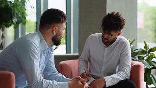 Master Communication: Verbal Non Verbal And Social Media