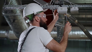 Hand And Power Tool Safety In Transportation And Warehouse Environments